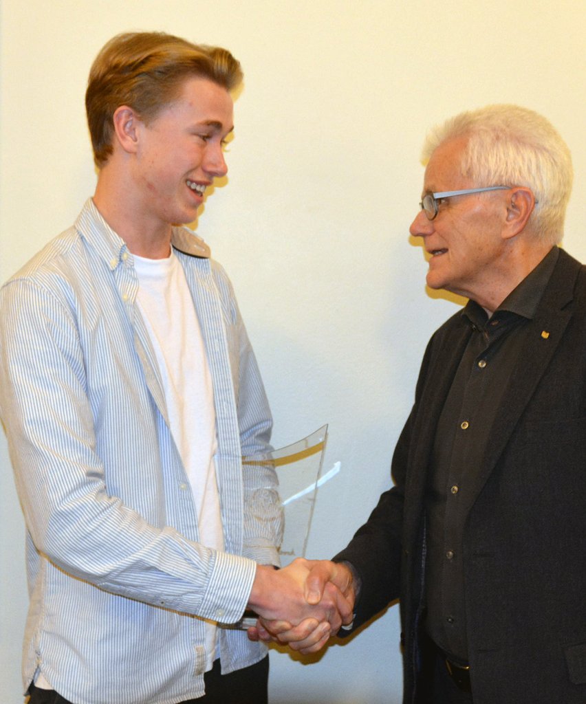 Et fast håndtryk og en god snak om fremtiden med ASK Hedelands formand, Carl Christian Hansen
(Foto: Paul Reuber)